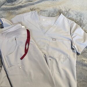 Figs Gray Scrub Set